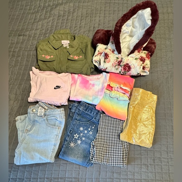 Clothes Bundle for folders girls - Picture 3 of 4